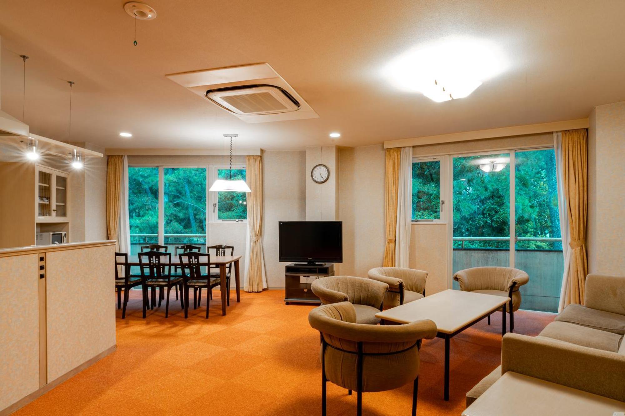 ลุกซ์เซ ฮิโตสึบะ คอตเทจ ฮิมุกะ Hotel มิยาซากิ ภายนอก รูปภาพ