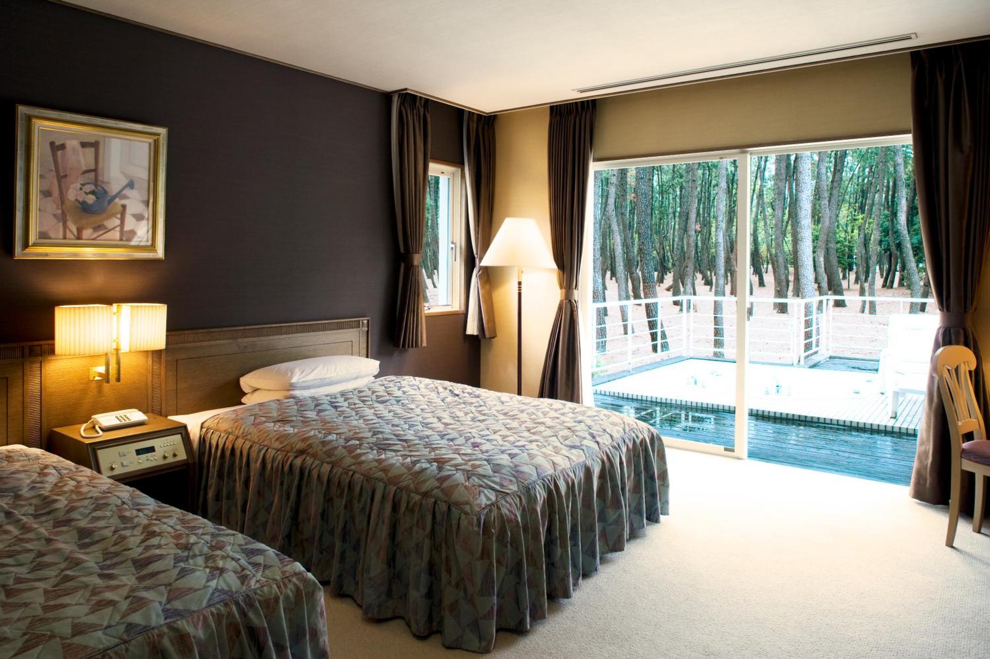 ลุกซ์เซ ฮิโตสึบะ คอตเทจ ฮิมุกะ Hotel มิยาซากิ ภายนอก รูปภาพ